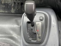 いすゞエルフ冷凍車（冷蔵車）小型（2t・3t）[写真25]