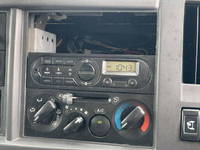 いすゞエルフ冷凍車（冷蔵車）小型（2t・3t）[写真29]