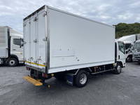 いすゞエルフ冷凍車（冷蔵車）小型（2t・3t）[写真02]