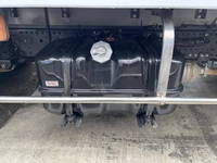 いすゞエルフ冷凍車（冷蔵車）小型（2t・3t）[写真34]