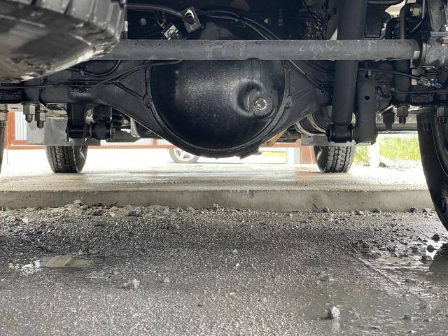 いすゞエルフ冷凍車（冷蔵車）小型（2t・3t）[写真37]