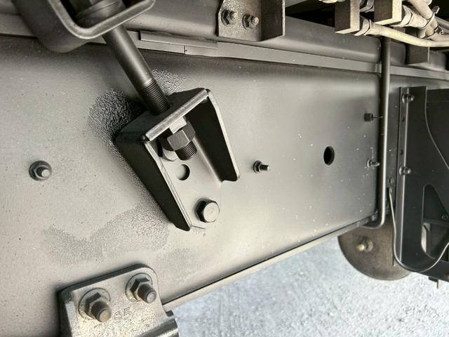 いすゞギガアルミウイング大型（10t）[写真32]