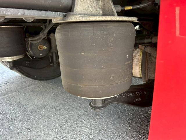 いすゞギガアルミウイング大型（10t）[写真35]