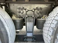 いすゞギガアルミウイング大型（10t）[写真38]