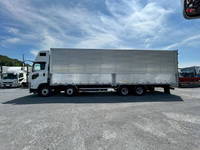 いすゞギガアルミウイング大型（10t）[写真06]