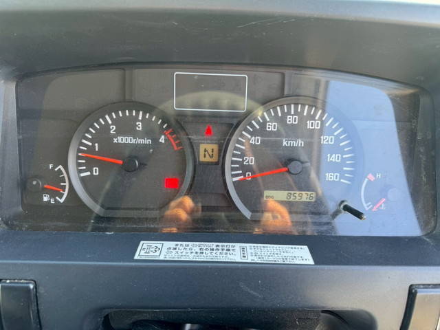 いすゞエルフ移動販売車小型（2t・3t）[写真34]