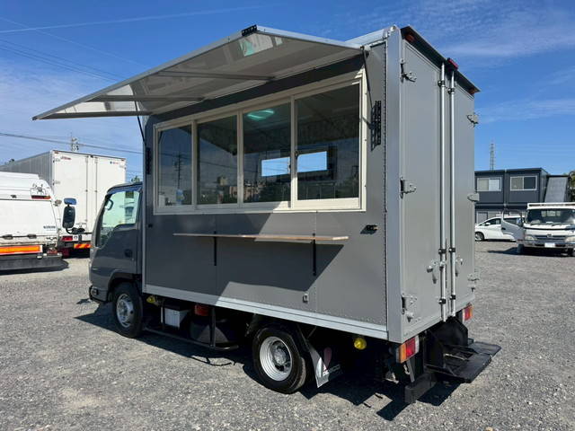 いすゞエルフ移動販売車小型（2t・3t）[写真05]