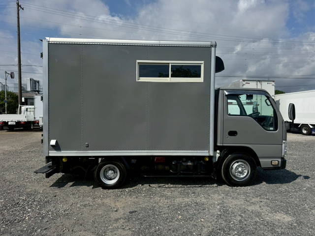 いすゞエルフ移動販売車小型（2t・3t）[写真07]