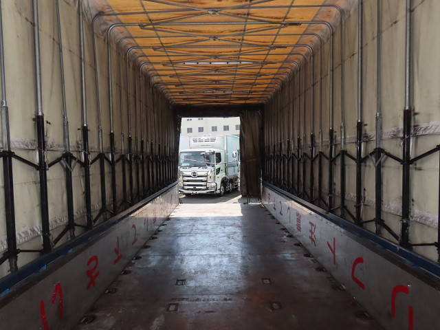 日野プロフィアアルミブロック大型（10t）[写真29]