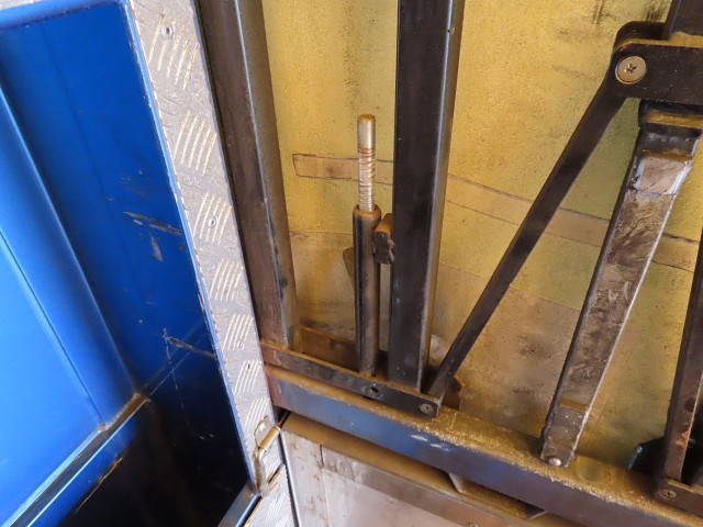 日野プロフィアアルミブロック大型（10t）[写真30]