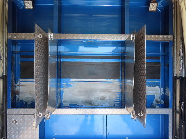 日野プロフィアアルミブロック大型（10t）[写真35]