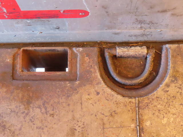 日野プロフィアアルミブロック大型（10t）[写真38]