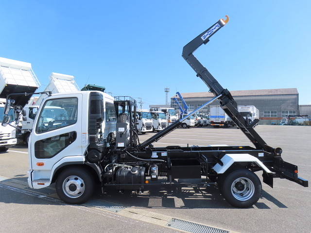 三菱ふそうファイターコンテナ専用車中型（4t）[写真24]