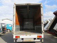 三菱ふそうファイターアルミウイング中型（4t）[写真28]