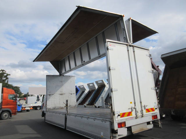 三菱ふそうファイターアルミウイング中型（4t）[写真31]