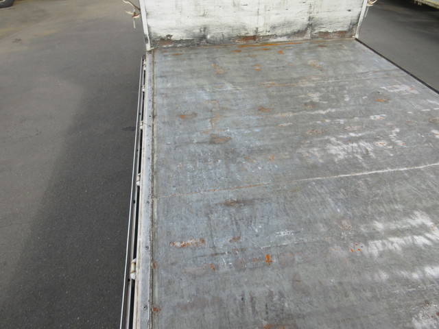 三菱ふそうファイターアルミウイング中型（4t）[写真35]