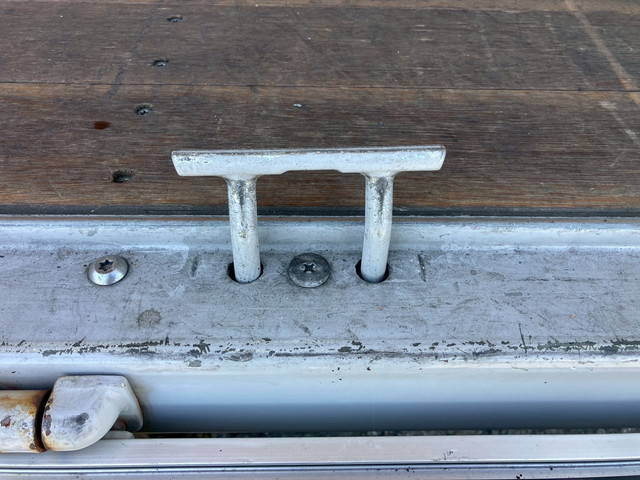 いすゞエルフアルミウイング小型（2t・3t）[写真16]