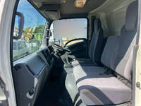 いすゞエルフアルミウイング小型（2t・3t）[写真33]