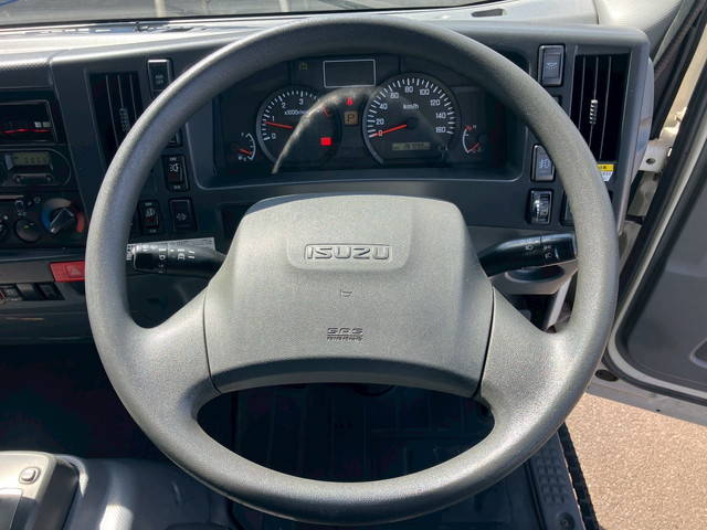 いすゞエルフアルミウイング小型（2t・3t）[写真35]