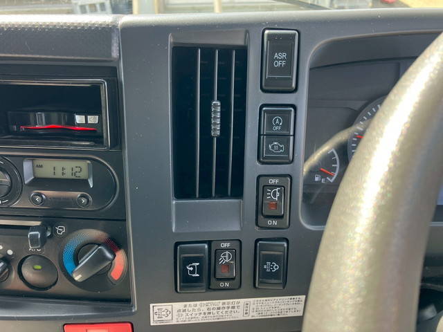 いすゞエルフアルミウイング小型（2t・3t）[写真38]