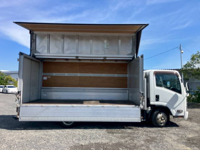 いすゞエルフアルミウイング小型（2t・3t）[写真06]