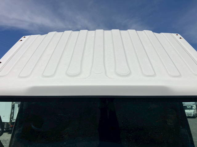 いすゞエルフアルミウイング小型（2t・3t）[写真08]