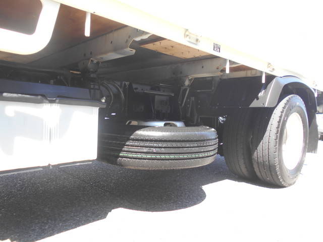 日野デュトロ平ボディ小型（2t・3t）[写真18]