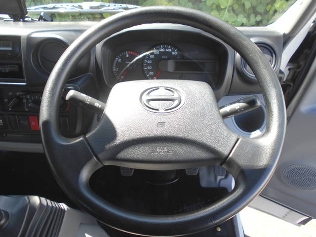 日野デュトロ平ボディ小型（2t・3t）[写真29]