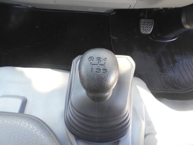 日野デュトロ平ボディ小型（2t・3t）[写真30]