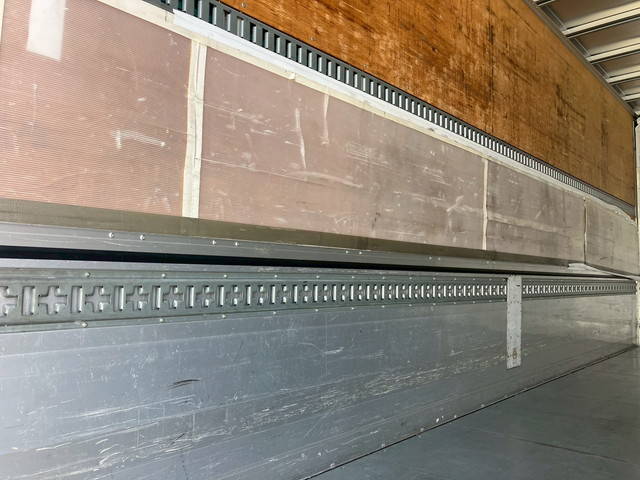 日野レンジャーアルミウイング中型（4t）[写真12]