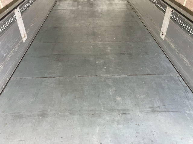 日野レンジャーアルミウイング中型（4t）[写真14]