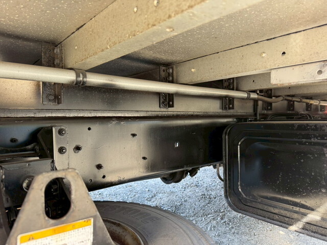 日野レンジャーアルミウイング中型（4t）[写真26]