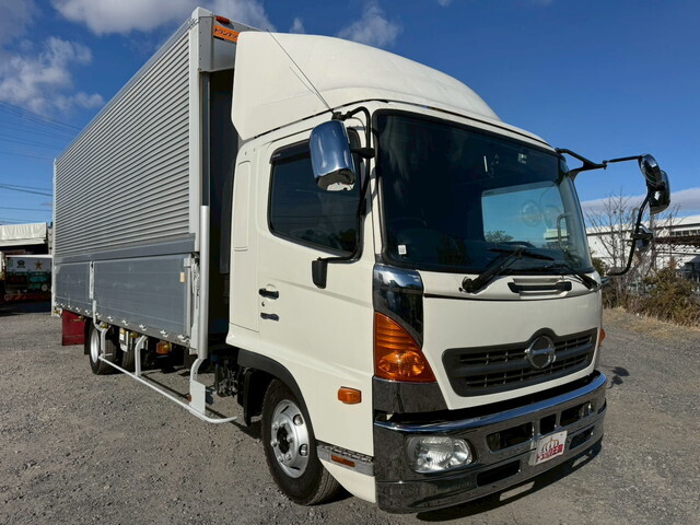 日野レンジャーアルミウイング中型（4t）[写真03]