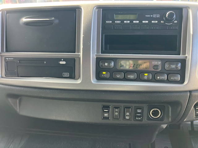 日野レンジャーアルミウイング中型（4t）[写真37]