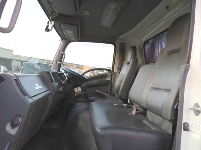 いすゞエルフローダーダンプ小型（2t・3t）[写真40]