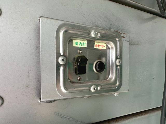 日野デュトロアルミバン小型（2t・3t）[写真15]