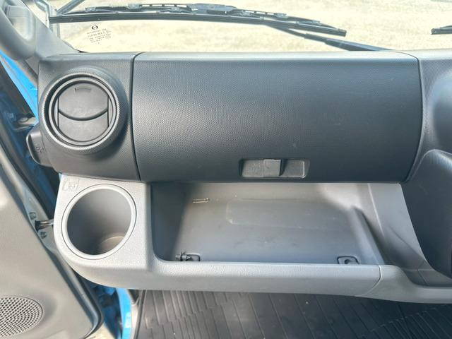 日野デュトロアルミバン小型（2t・3t）[写真21]