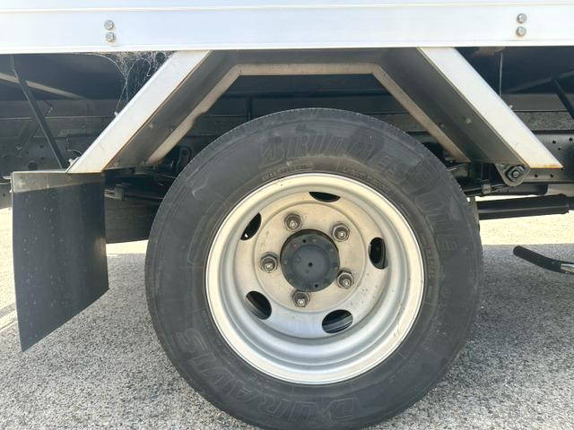 日野デュトロアルミバン小型（2t・3t）[写真40]