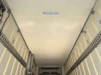 いすゞエルフ冷凍車（冷蔵車）小型（2t・3t）[写真12]