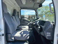 いすゞエルフ冷凍車（冷蔵車）小型（2t・3t）[写真33]