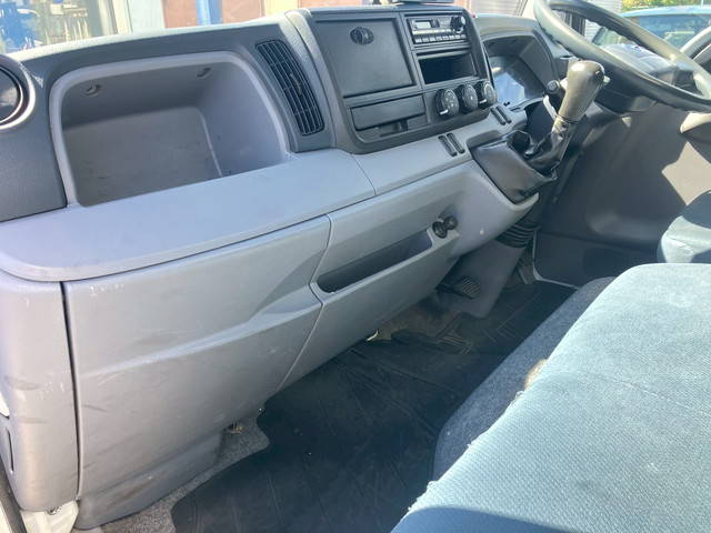 日産アトラスアルミバン小型（2t・3t）[写真30]