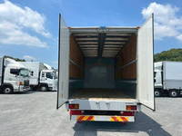 いすゞフォワードアルミウイング中型（4t）[写真14]