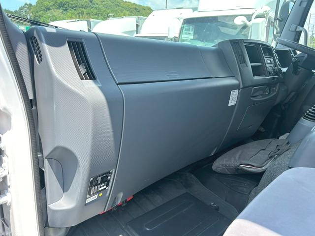 いすゞフォワードアルミウイング中型（4t）[写真06]