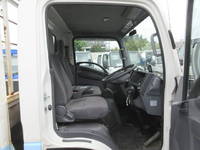 いすゞエルフ平ボディ小型（2t・3t）[写真11]