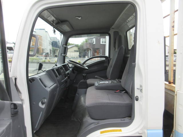 いすゞエルフ平ボディ小型（2t・3t）[写真15]