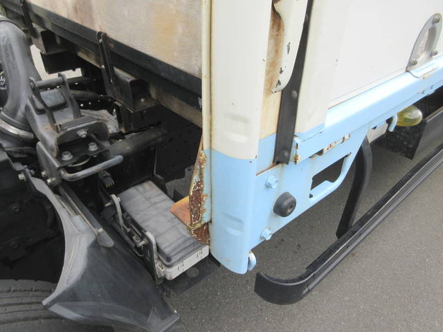 いすゞエルフ平ボディ小型（2t・3t）[写真23]