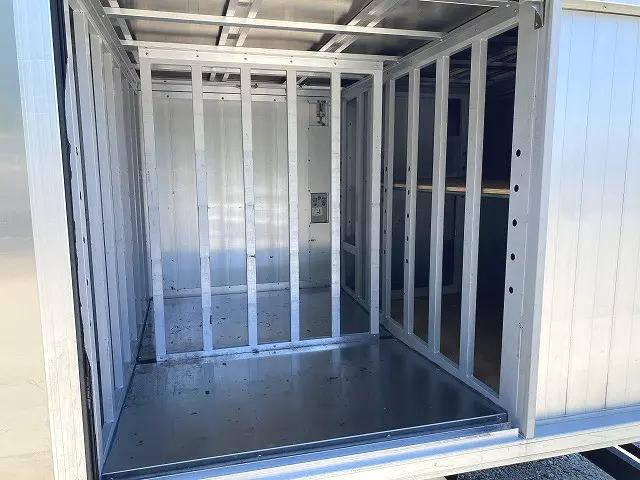 いすゞエルフその他の形状小型（2t・3t）[写真18]