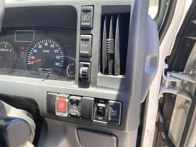 いすゞエルフその他の形状小型（2t・3t）[写真25]