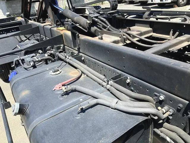 いすゞエルフセーフティローダー小型（2t・3t）[写真14]