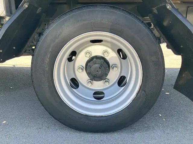 いすゞエルフセーフティローダー小型（2t・3t）[写真26]